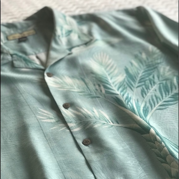 Tommy Bahama Hawaiian Mens 100% Silk Shirt - Picture 2 of 7